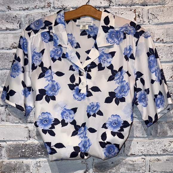 Devon Tops - Vintage Blue Floral Top